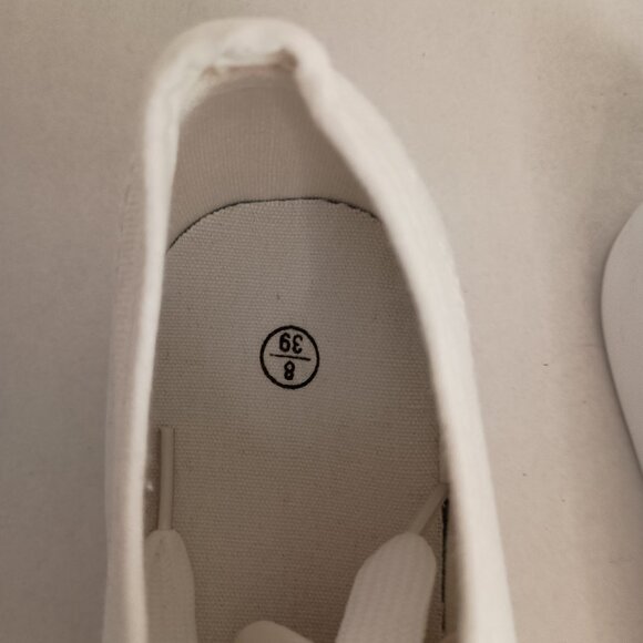 Women's Platform Understated Minimalist White Like New Size 8 - Picture 9 of 10